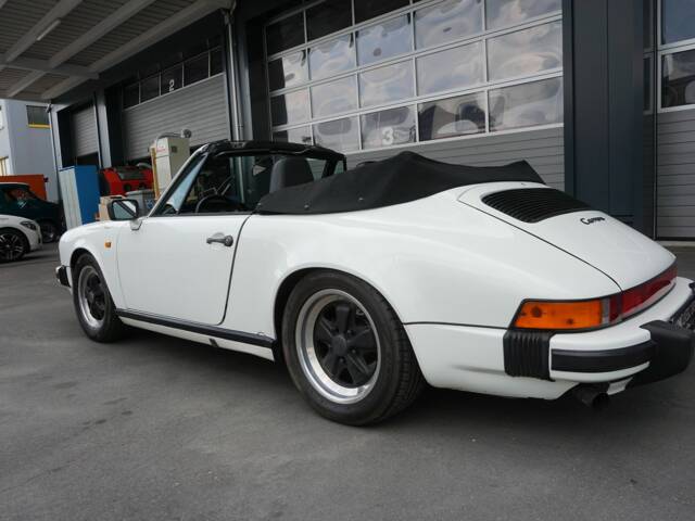 Porsche 911 Carrera 3.2