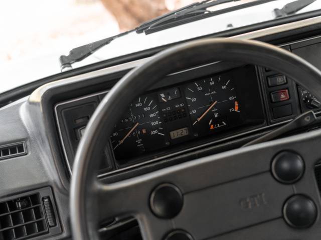 Volkswagen Golf Mk I GTI 1.6