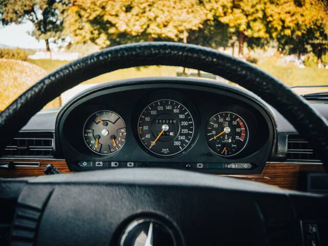 Mercedes-Benz 450 SEL 6,9