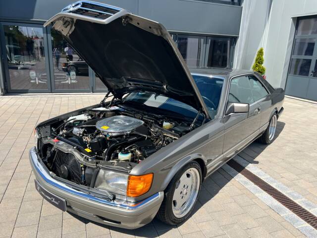 Mercedes-Benz 560 SEC