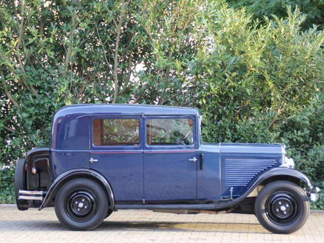 Peugeot 201
