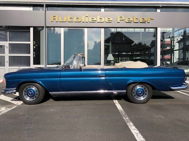 Mercedes-Benz 250 SE
