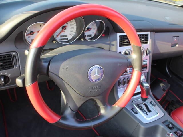 Mercedes-Benz SLK 320
