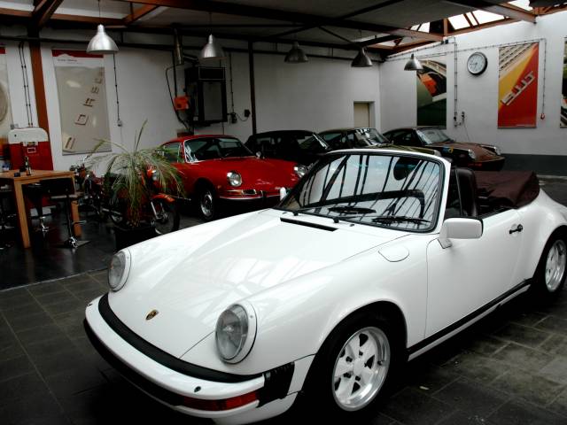 Porsche 911 Carrera 3.2