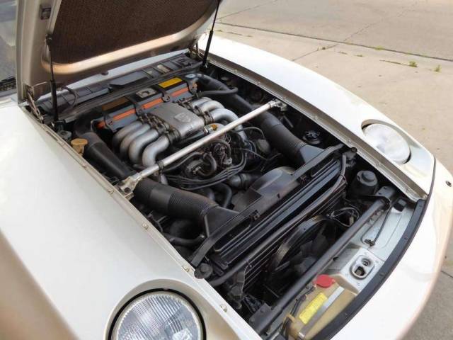 Porsche 928 S