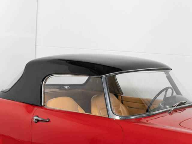 Alfa Romeo 2000 Spider