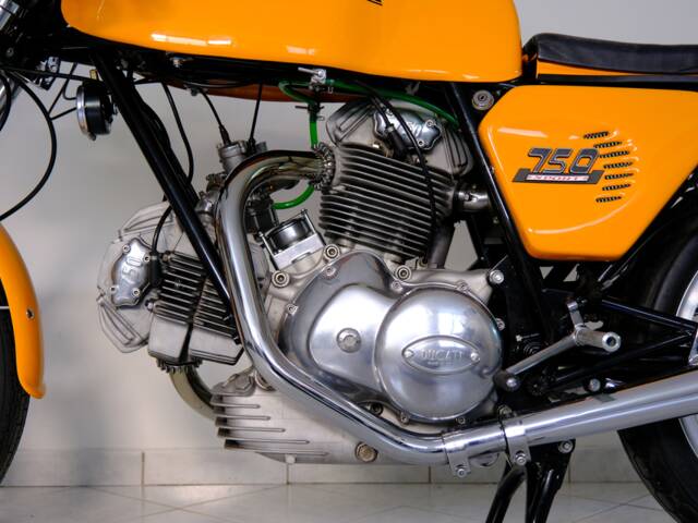 Ducati 750 Sport