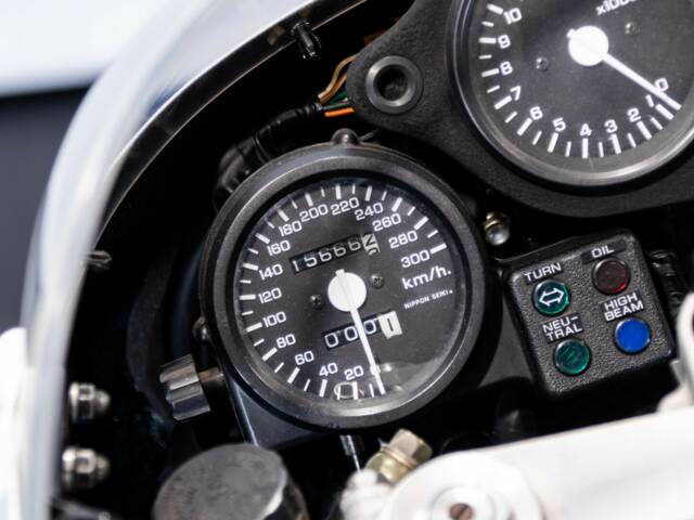 Honda VFR 750R RC 30