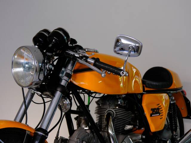 Ducati 750 Sport