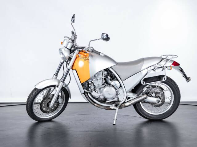 Aprilia Motò 650