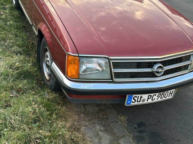 Imagen 1/6 de Opel Commodore 2,5 E (1982)