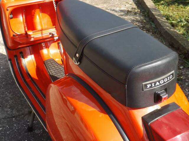 Piaggio Vespa P 200 E