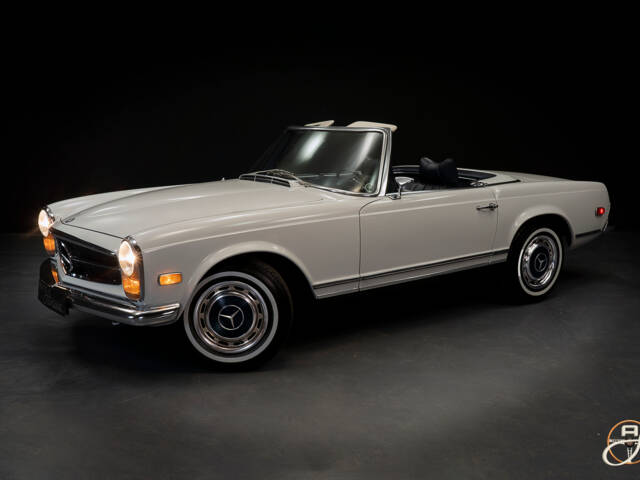 Bild 1/23 von Mercedes-Benz 280 SL (1968)