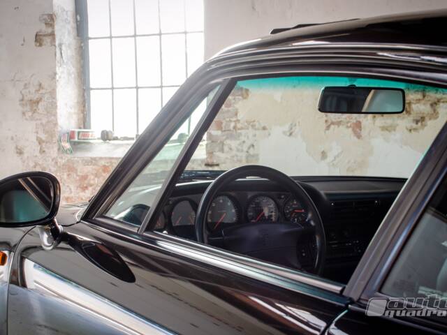 Porsche 911 Carrera