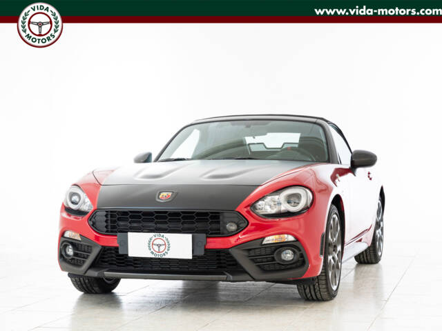 Image 1/33 de Abarth 124 Spider (2016)