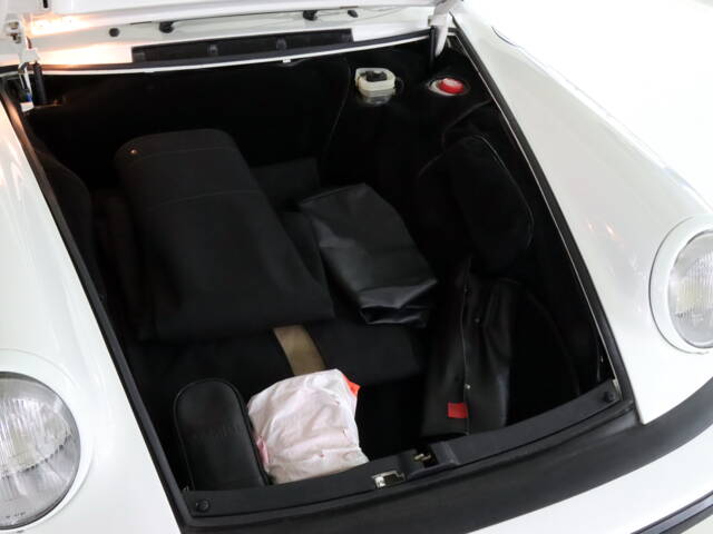 Porsche 911 Carrera 3.2 (WTL)