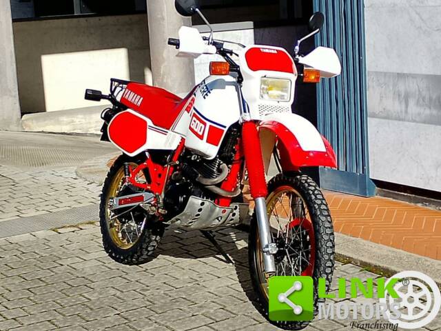 Image 1/10 of Yamaha DUMMY (1987)
