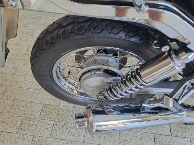 Moto Guzzi Nevada 750