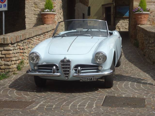 Image 1/33 of Alfa Romeo Giulietta Spider (1958)