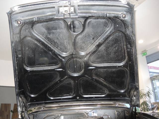 Chrysler Valiant V200 AMAG