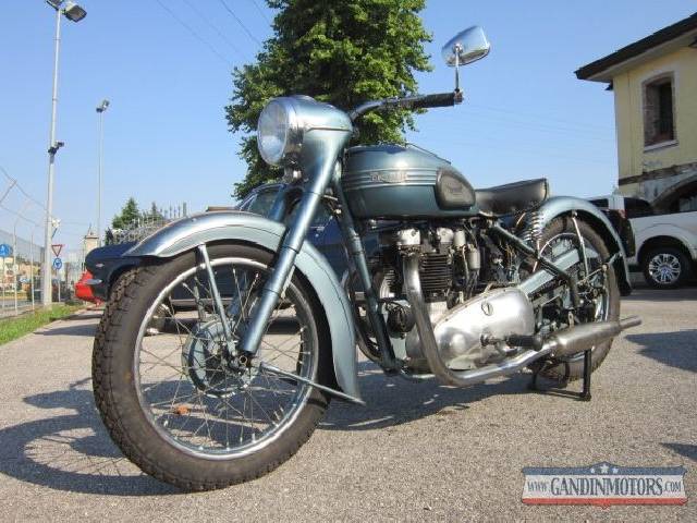 Bild 1/18 von Triumph DUMMY (1954)