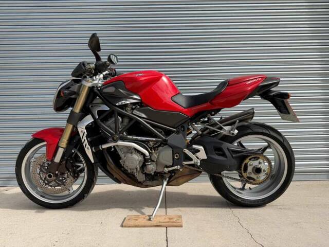 MV Agusta Brutale 750 S