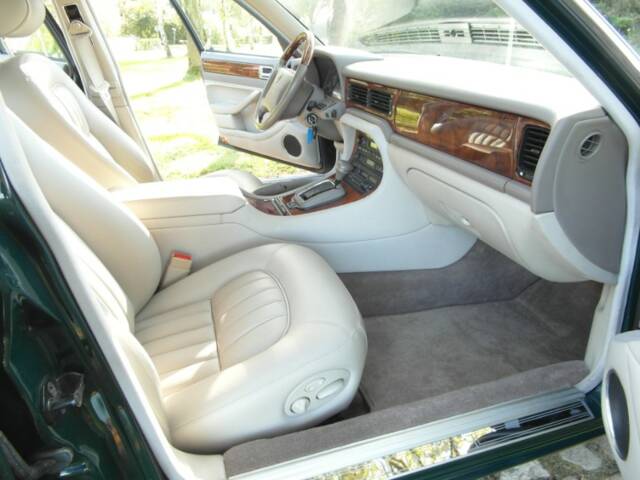 Jaguar XJ12 6.0