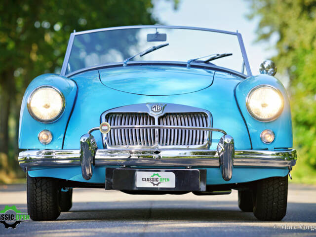 MG MGA 1500