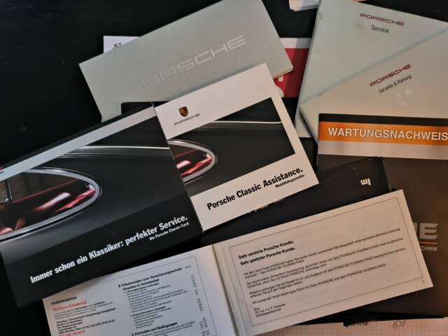 Porsche 911 Carrera