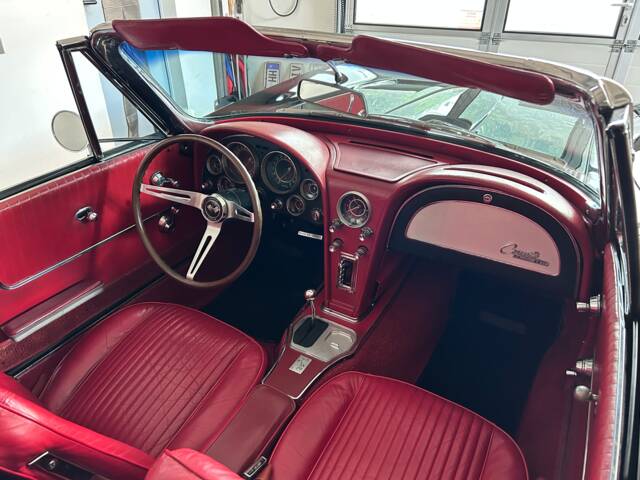 Chevrolet Corvette Sting Ray Convertible