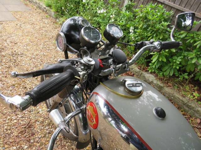 BSA DBD 34 Gold Star