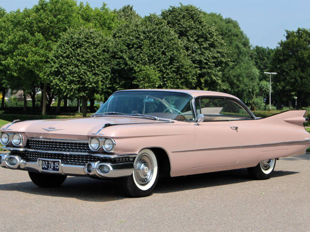 Image 1/40 de Cadillac 62 Coupe DeVille (1959)