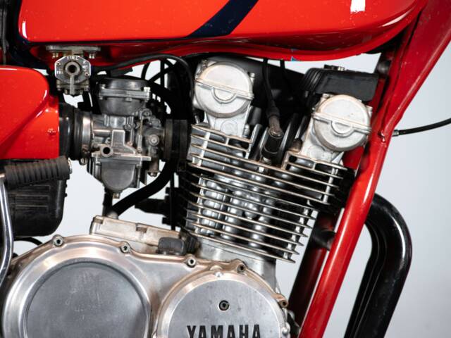 Yamaha XS 750