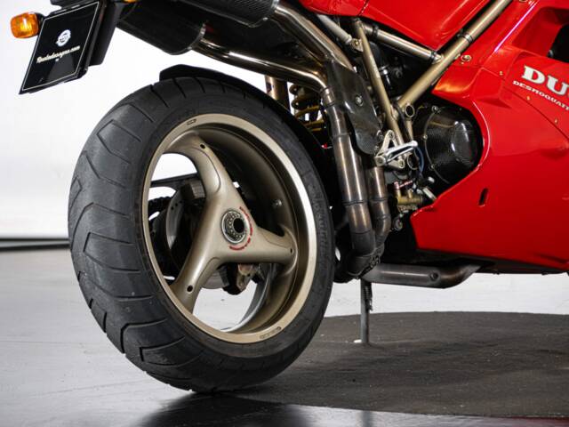 Ducati 916