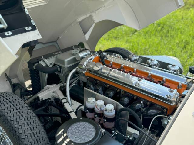 Jaguar E-Type 3.8 Flat Floor