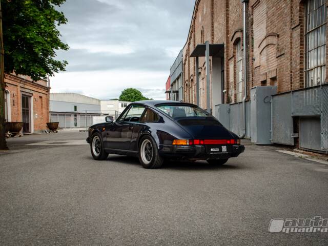 Porsche 911 Carrera 3.2