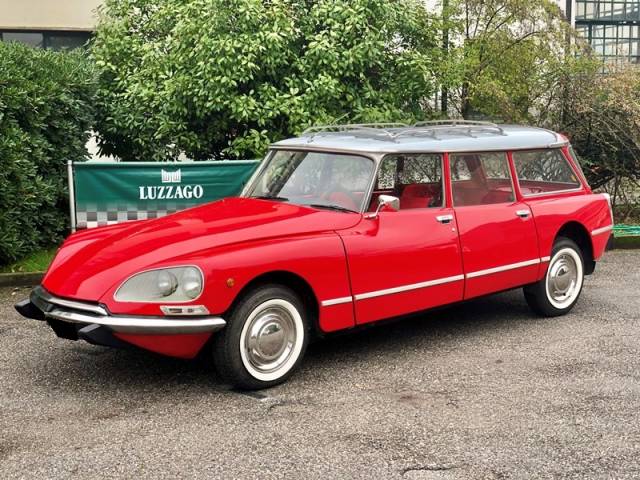 Bild 1/37 von Citroën DS 23 Break (1975)
