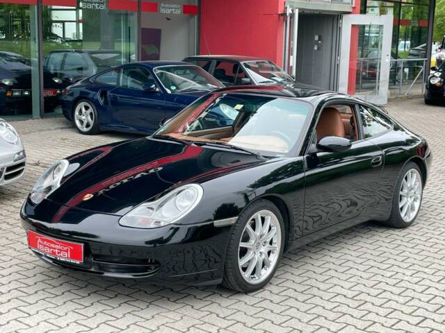 Image 1/20 of Porsche 911 Carrera (2001)