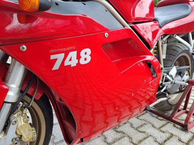 Ducati 748 S
