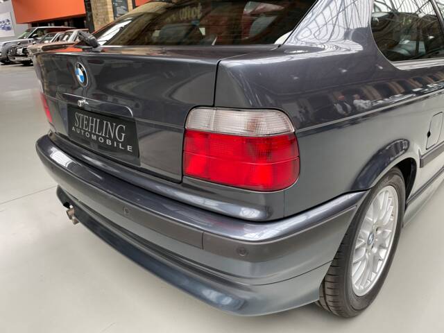 BMW 323ti Compact