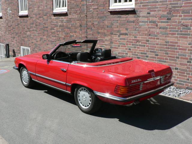 Mercedes-Benz 380 SL