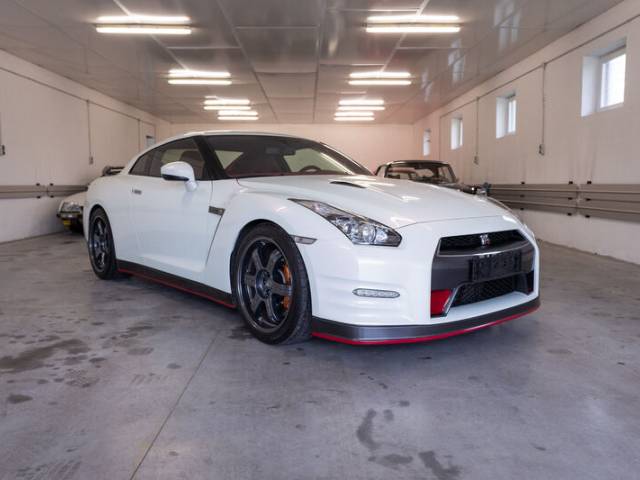 Nissan Gt R Classic Cars For Sale Classic Trader