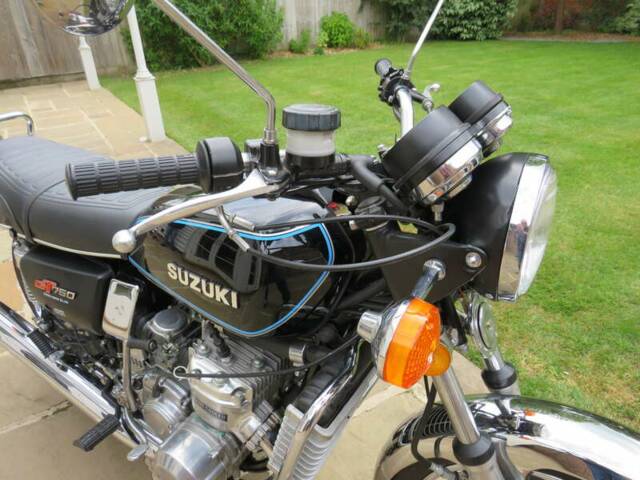 Suzuki GT 750
