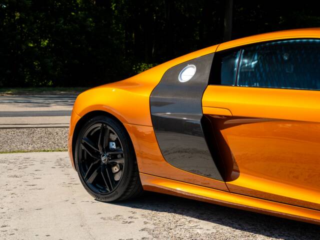 Audi R8 V10