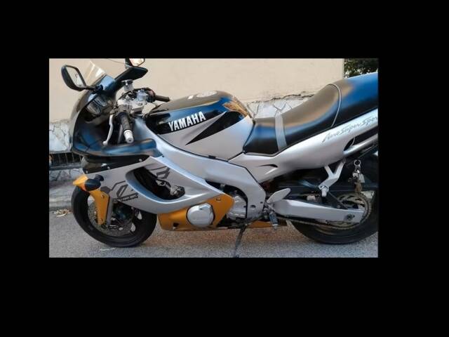 Yamaha YZF 600 R6