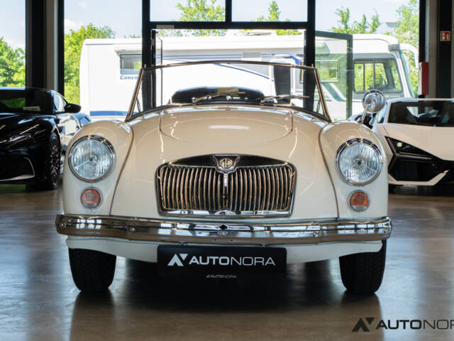 MG MGA 1600