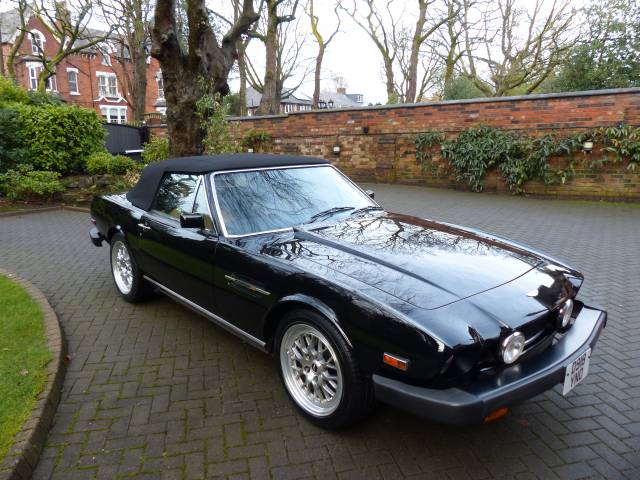 Aston Martin V8 EFi Volante