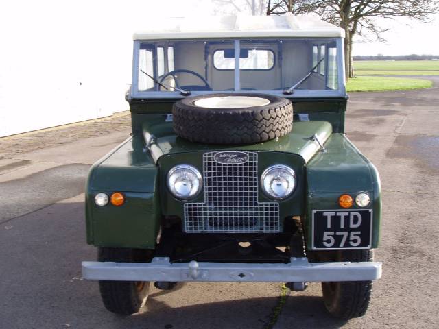 Land Rover 86
