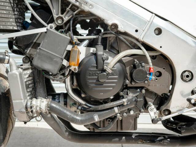 Honda VFR 750R RC 30
