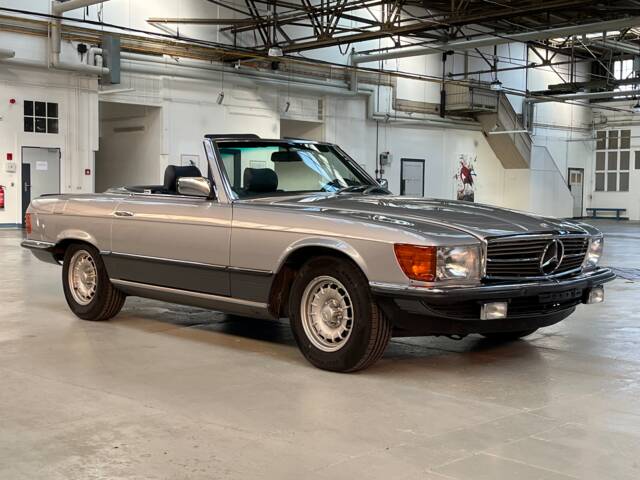 Image 1/52 de Mercedes-Benz 500 SL (1984)